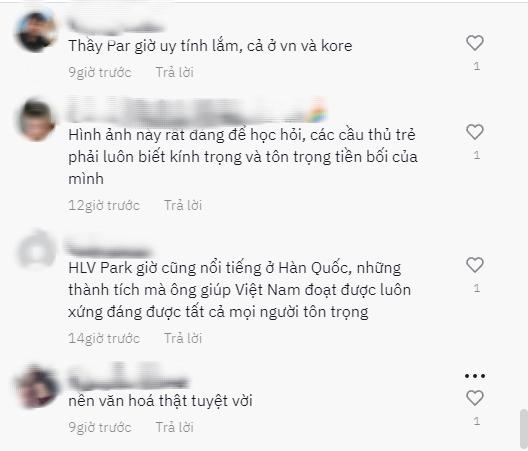 Hình ảnh ĐỘC lộ rõ cách cầu thủ Hàn Quốc ứng xử với HLV Park-5