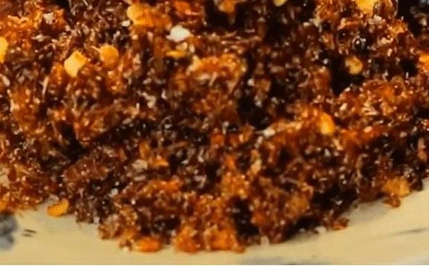 Loại muối lạ làm từ con kiến ở Gia Lai, giá 1 triệu/kg mua siêu khó-1