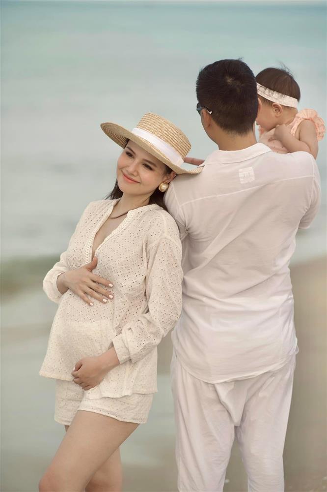 Phanh Lee sinh quý tử thứ 2 cho đại gia bất động sản Đà Nẵng-4