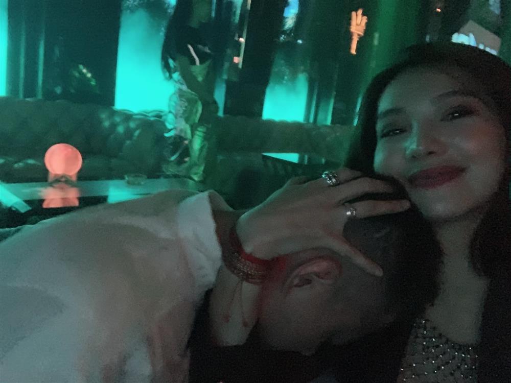 Sao Việt hôm nay 7/6: Hồ Ngọc Hà họp nội bộ gia đình với Leon-2