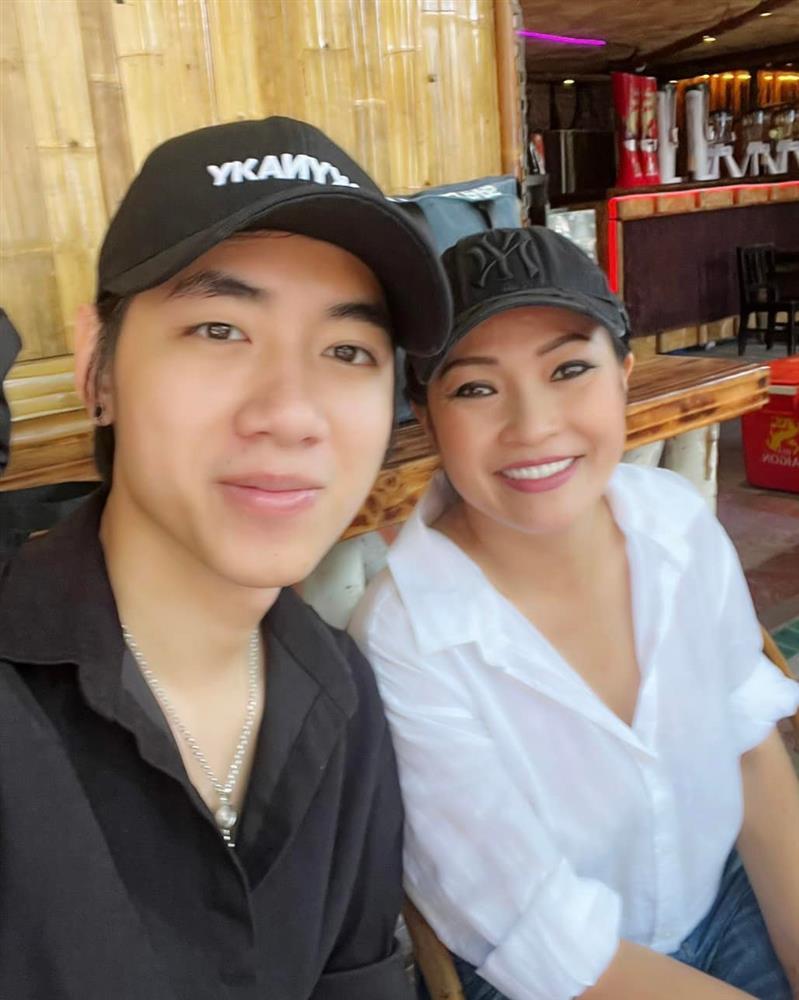 Sao Việt hôm nay 7/6: Hồ Ngọc Hà họp nội bộ gia đình với Leon-5