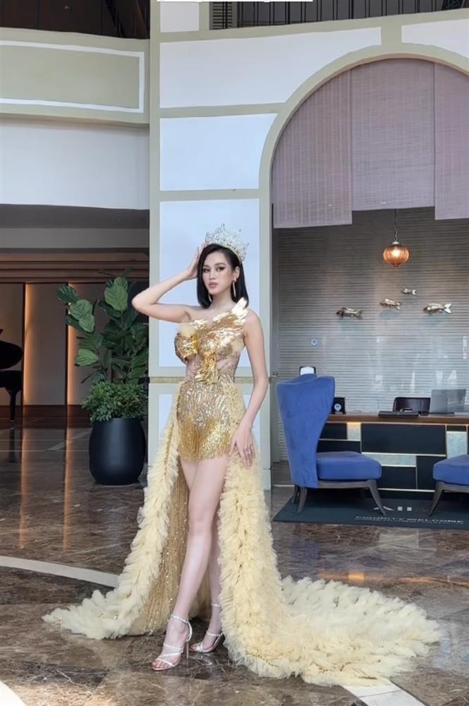 Đỗ Thị Hà gây lú vì visual cam thường giống hệt Tiểu Vy-1