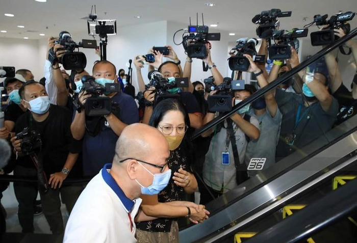 Mẹ Tangmo Chiếc Lá Cuốn Bay nộp bằng chứng con gái bị sát hại-2