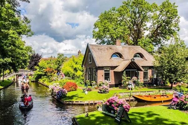 This June, let’s explore the most beautiful village in the Netherlands