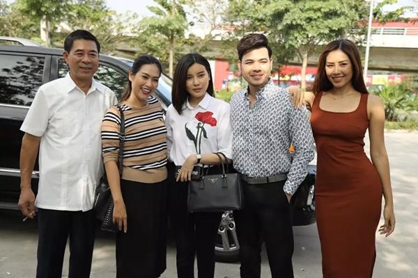 Bà trùm Hà Hương khóc, Hà Việt Dũng xúc động khi Bão Ngầm kết thúc-3