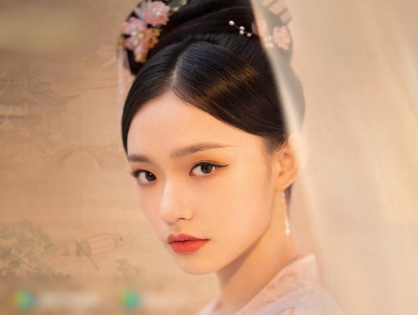 Lưu Diệc Phi nhận khen chê trái chiều-6