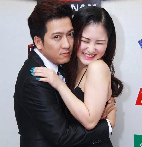 Before Thuy Tien, how many female colleagues did Truong Giang embrace?-15
