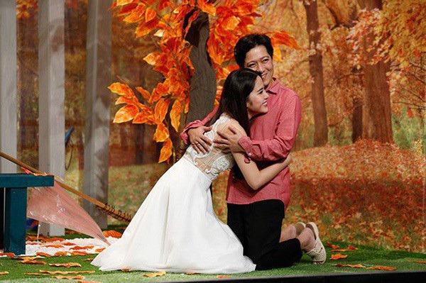 Before Thuy Tien, how many female colleagues did Truong Giang embrace?-8