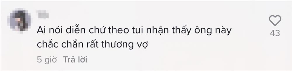 Tiến Luật bị chê ô dề vì sửa giày cho Thu Trang giữa thảm đỏ-10