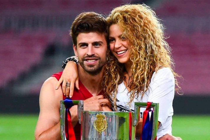 Shakira bị đồn có bầu lần 3-3