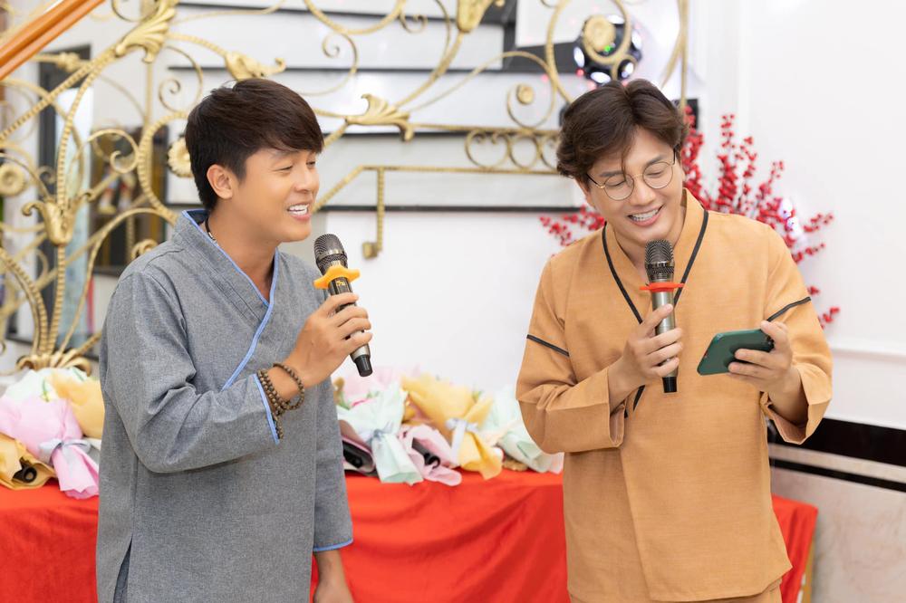 Diễn viên Gọi Giấc Mơ Về 15 năm: Người sao hạng A, người làm phục vụ-19