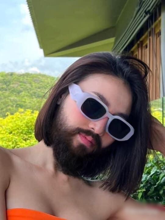 Ninh Dương Lan Ngọc thả dáng với vòng 2 to tướng như mang bầu-6