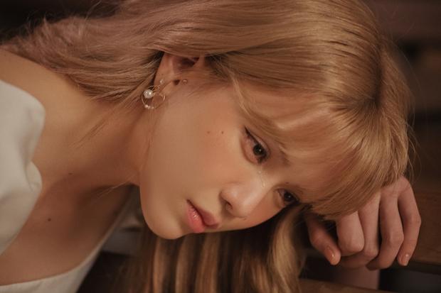 Thiều Bảo Trâm bị chỉ trích lạm dụng nỗi đau trà xanh trong các MV-6