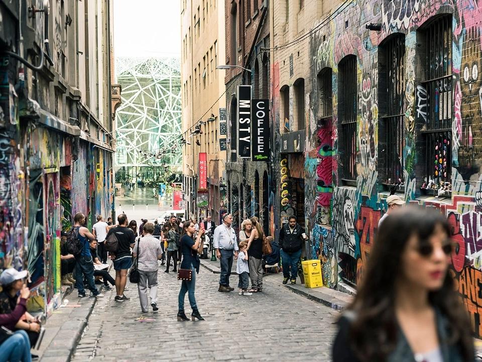 8 streets that attract top tourists in the world-8