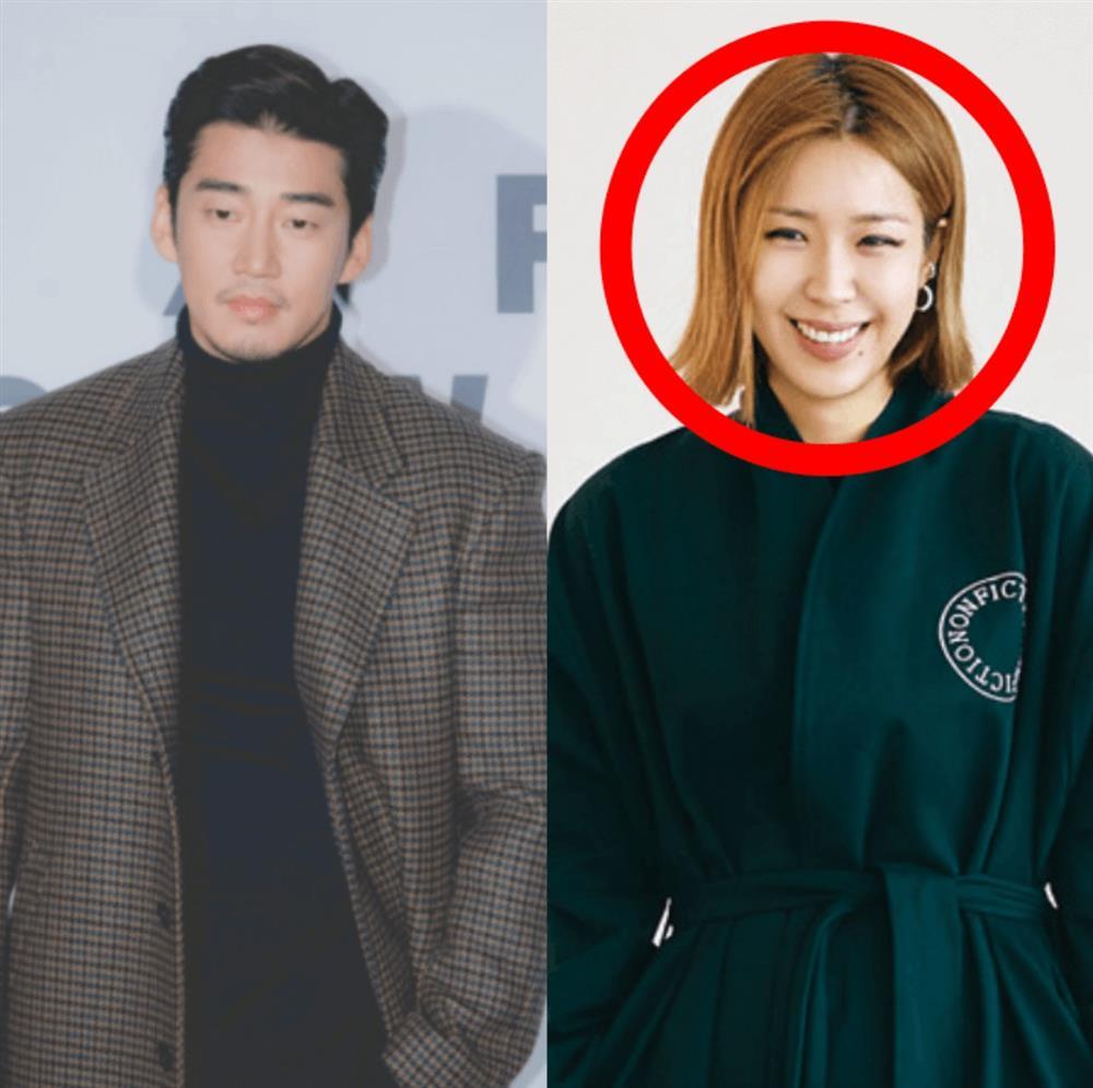 Hé lộ danh tính vợ nam diễn viên Yoon Kye Sang-1