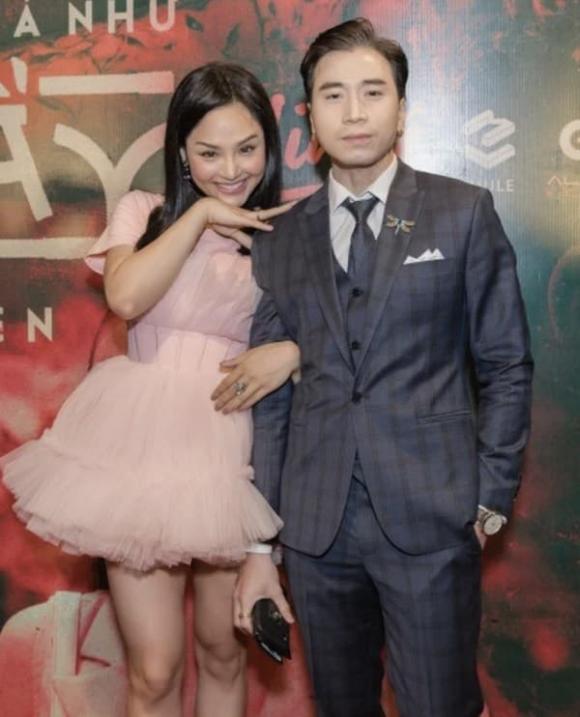 Karik và Miu Lê tung ảnh cô dâu - chú rể như thông báo đám cưới-4