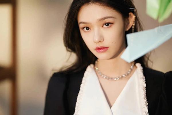 Lâm Duẫn sớm thất nghiệp vì diễn kém-12