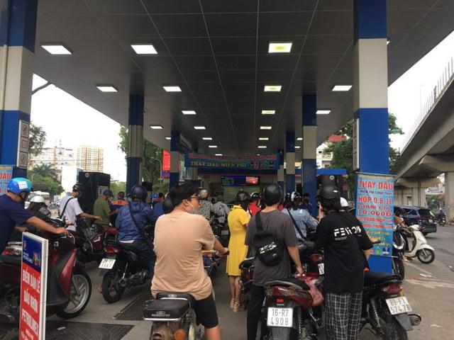 Giá xăng sẽ vượt 32.000 đồng/lít?-1