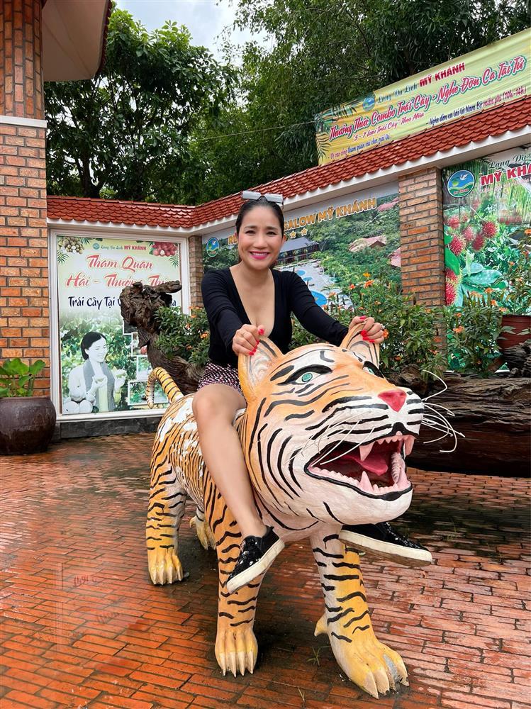 Sao Việt hôm nay 10/6: Ngọc Quyên sợ mất hết khi kinh doanh-2