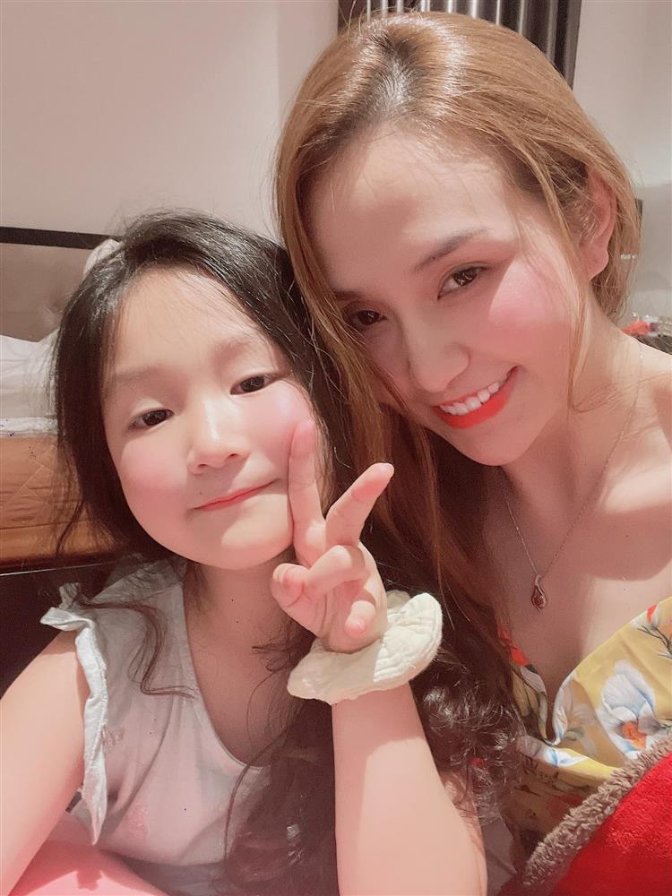 Sao Việt hôm nay 10/6: Ngọc Quyên sợ mất hết khi kinh doanh-7