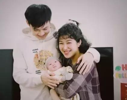 Lộ ảnh MC Diệp Chi thời đen như cột nhà cháy-4