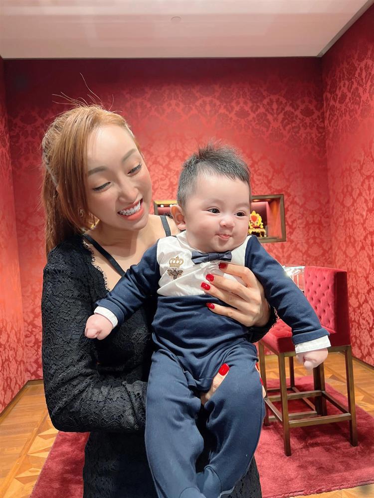 Quý tử 6 tháng tuổi nhà Chi Bảo xinh như thiên thần-9