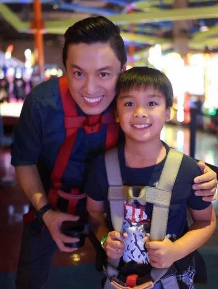 Con trai Lam Trường và vợ cũ lớn phổng phao, cao vượt mẹ-15