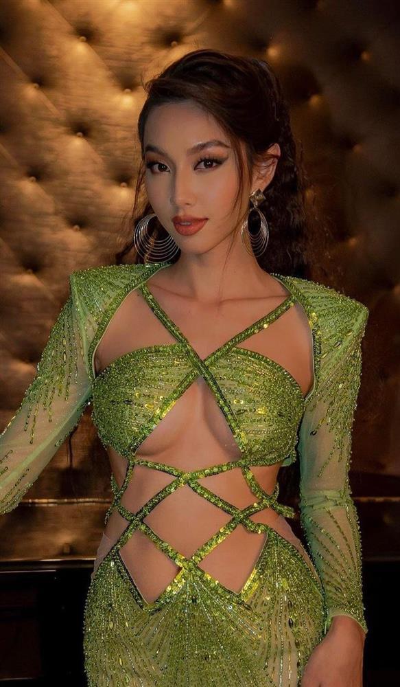 Sao Việt biến hóa đầm cut-out: Hoa hậu Thùy Tiên trùm cuối-3