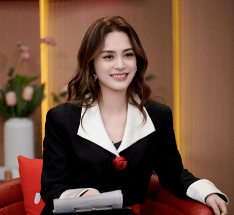 Chung Hân Đồng ra sao sau cú sốc ly hôn chồng cũ?-1