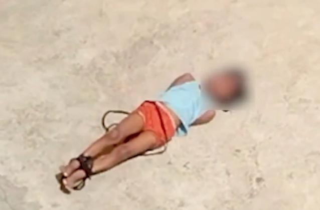 Mẹ trói con 5 tuổi bỏ trên sân thượng, giữa trời nắng hơn 40 độ C-1