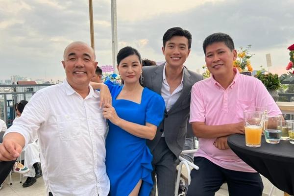 Sao Việt hôm nay 12/6: Phương Trinh Jolie - Lý Bình trốn con đi chơi-9