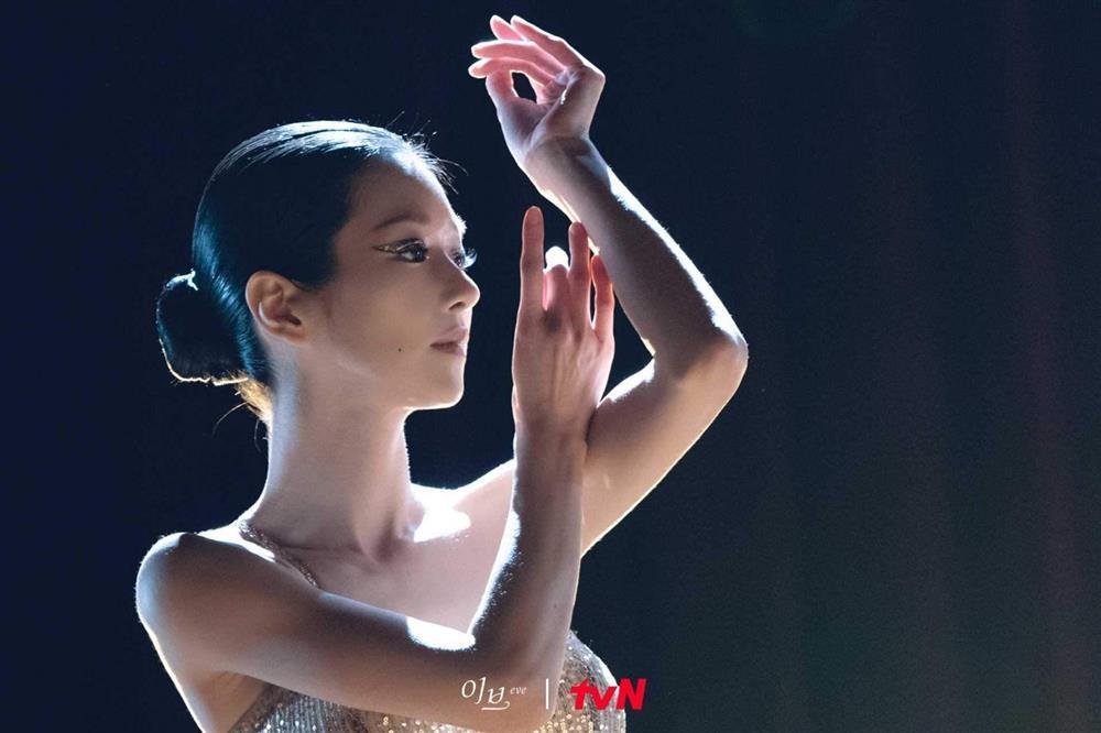 Seo Ye Ji làm đủ trò vẫn bị khán giả quay lưng, diễn xuất thua cả nữ phụ-8