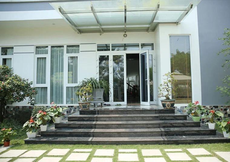 7 đại kỵ thiết kế cửa nhà: Chặn đứng tài lộc, hút cạn tiền tài may mắn-1