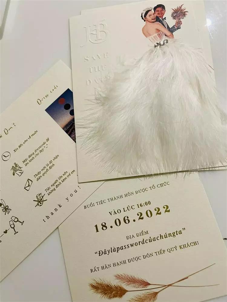 Bó hoa cưới của Minh Hằng có gì hot mà gọi là báu vật?-7