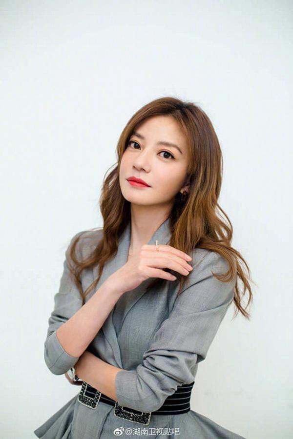 Triệu Vy đăng gì trên mạng xã hội sau gần một năm ở ẩn?-3