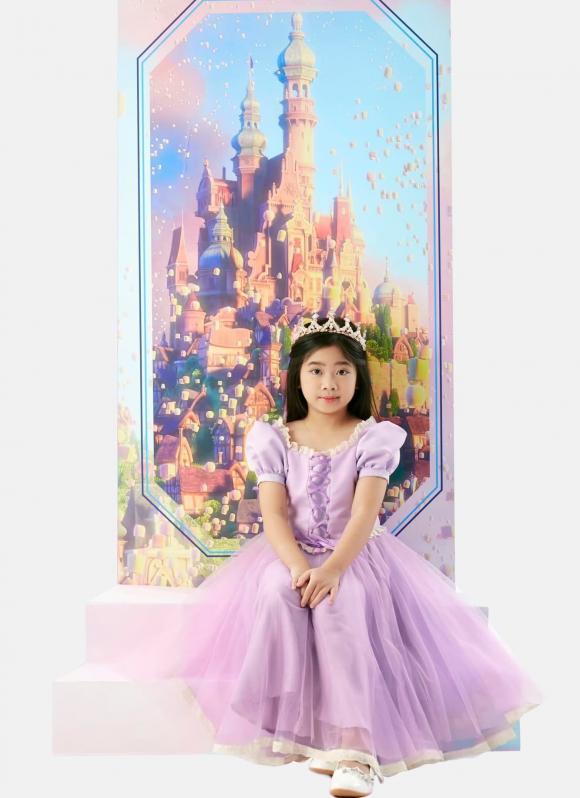 Con gái Mai Phương hiếm hoi đi làm mẫu nhí-2