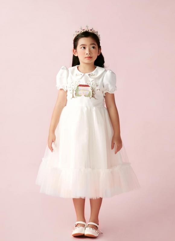 Con gái Mai Phương hiếm hoi đi làm mẫu nhí-5