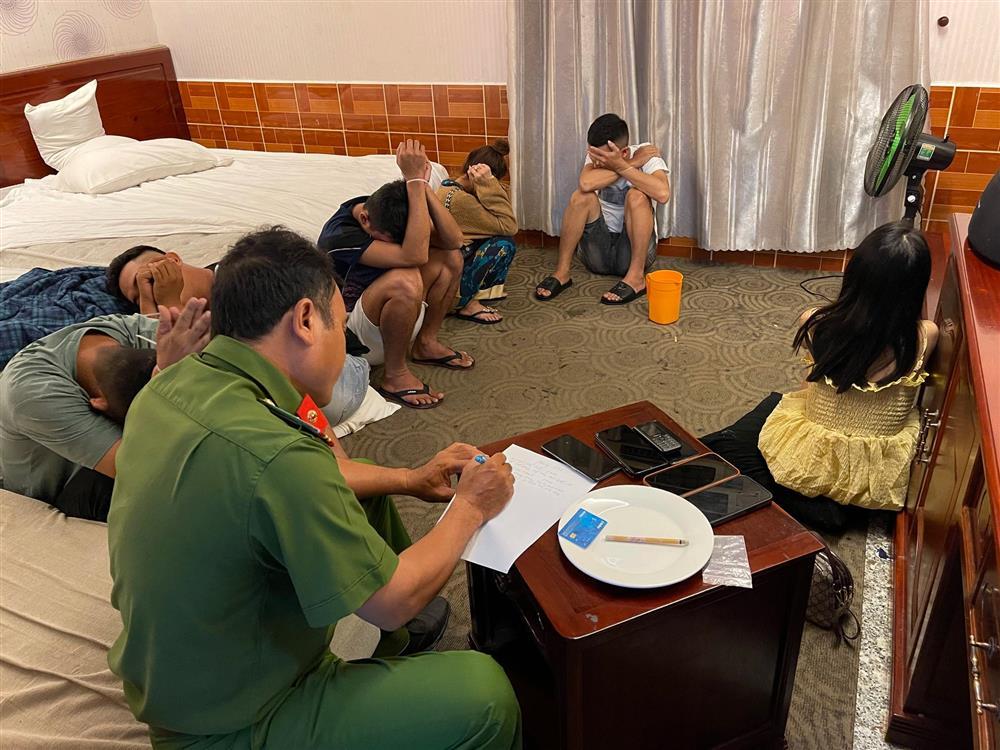 47 người dương tính với ma túy trong khách sạn-1