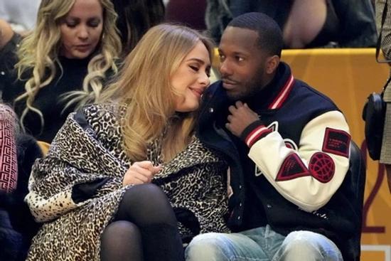 Adele có kế hoạch sinh con cho bạn trai