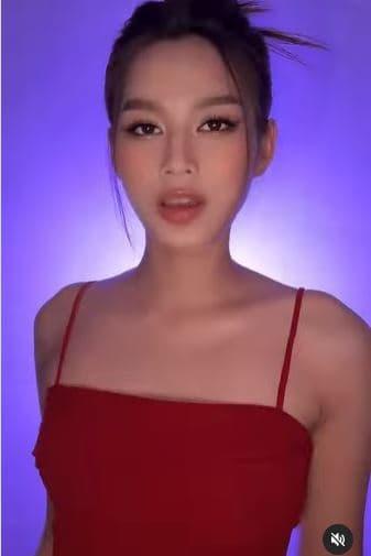 Đỗ Thị Hà mặt mộc xuống cấp như vừa đánh lộn-4