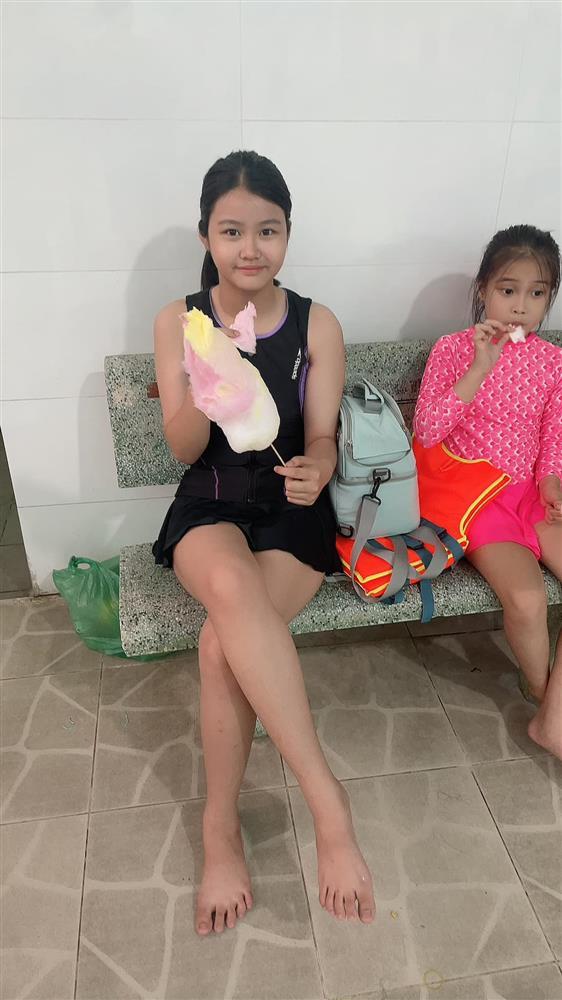 Con gái Thảo Trang - Phan Thanh Bình 12 tuổi trổ mã như thiếu nữ-7