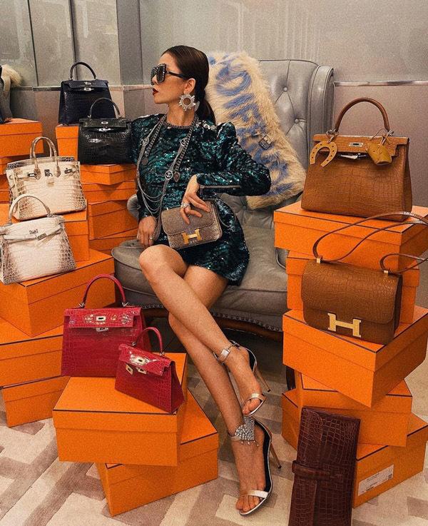Lệ Quyên sôi máu vì bị coi thường khi mua đồ hiệu ở Pháp-4