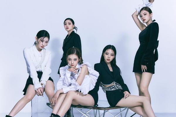 ITZY cuối cùng cũng nếm mùi thế nào là đỉnh cao nhan sắc-15
