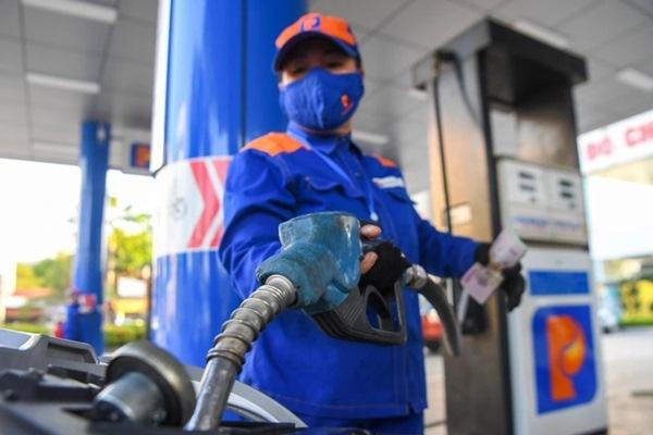 Giá xăng tăng thêm 500 đồng, tiếp tục lập đỉnh mới-2
