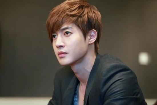 Kim Hyun Joong kết hôn với mối tình đầu năm lớp 7