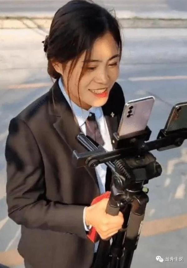 Những vụ donate cho thần tượng chấn động trên thế giới-6