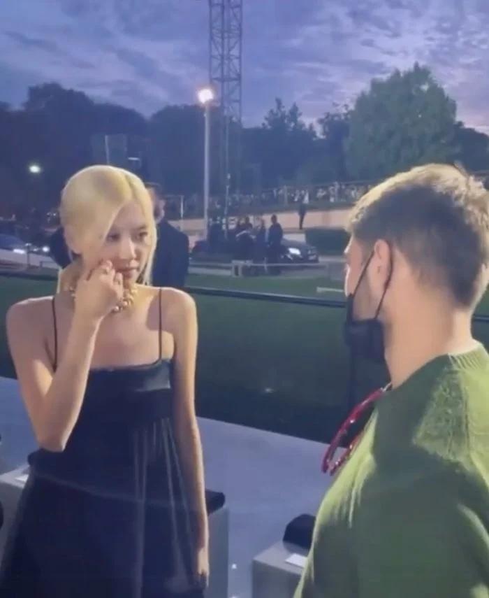 Mỹ nhân BLACKPINK qua cam thường: Làn da phát sáng, body siêu mẫu-10