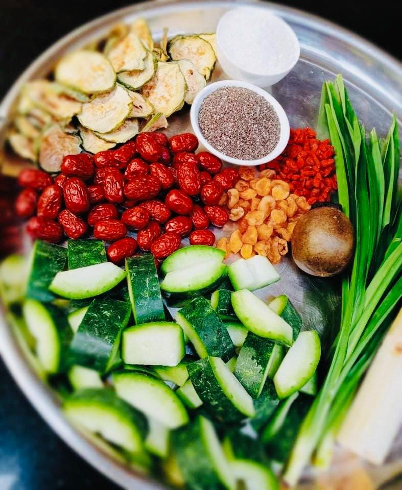 Công thức nấu trà bí đao cực dễ, vừa thơm vừa mát cho mùa hè-4