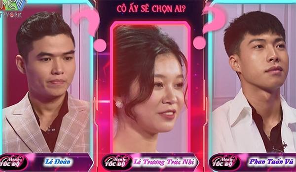 Tìm bạn trai giống Đen Vâu, gái xinh bất ngờ được quỳ gối cầu hôn-1