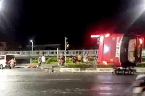 Về chịu tang Mẹ Việt Nam anh hùng 112 tuổi, cháu nội tử nạn-3